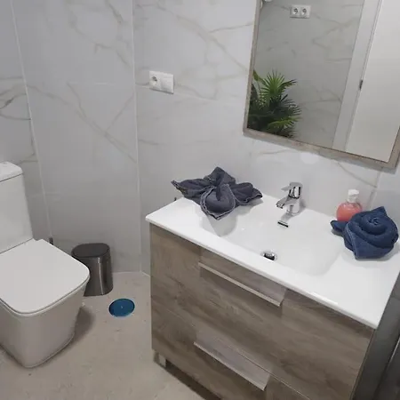 Tao Center With Fee Wifi And Air Con By Namaste Elite Torremolinos