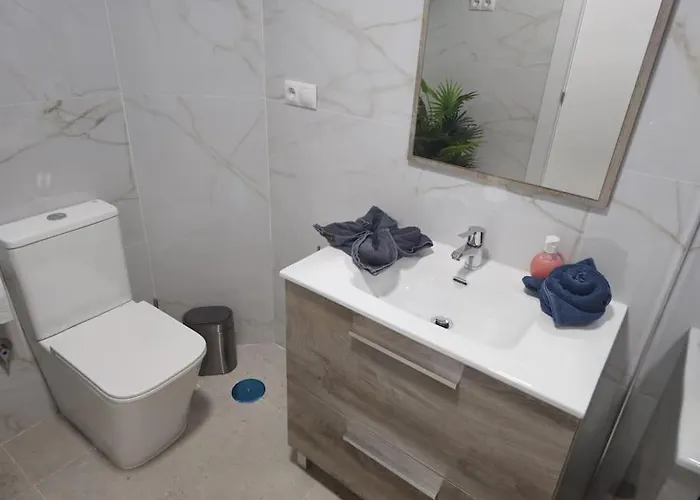 Tao Center With Fee Wifi And Air Con By Namaste Elite Torremolinos