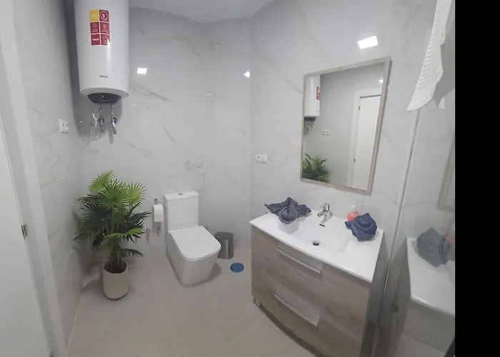 Tao Center With Fee Wifi And Air Con By Namaste Elite Torremolinos